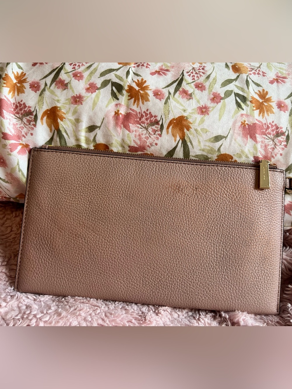 Michael Kors Dusty Rose Pebbled Leather Large Wristlet/Wallet | GUC | Fits Phone - Picture 12 of 14